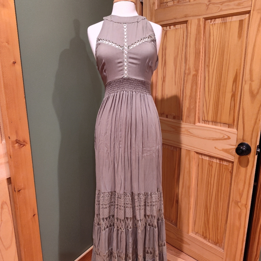 Simplee Olive Drab Green Peek A Boo Panels Halter Crochet Lace Maxi Dress - Picture 2 of 6